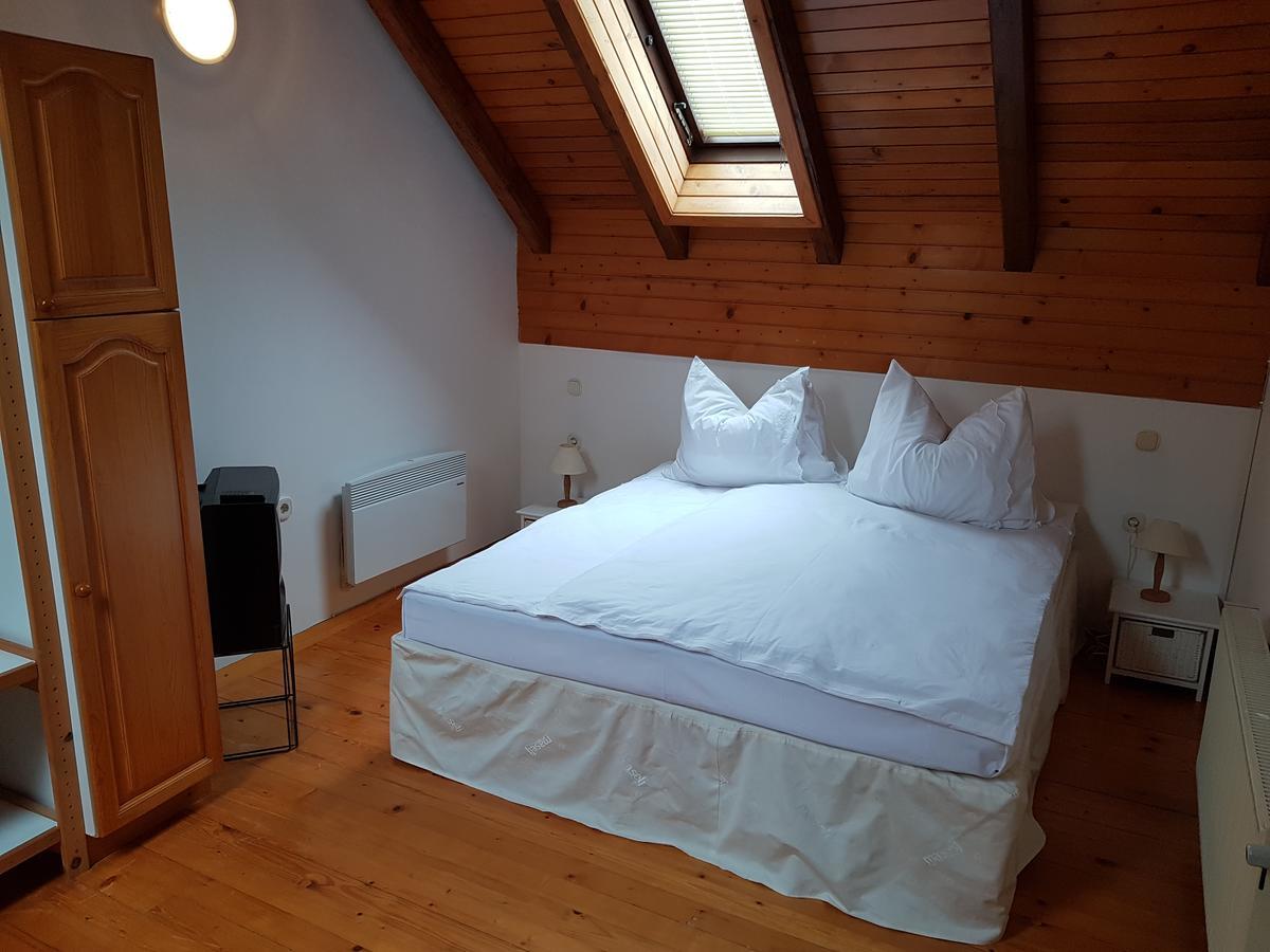 Pr'Simi Bed & Breakfast Golnik Bagian luar foto
