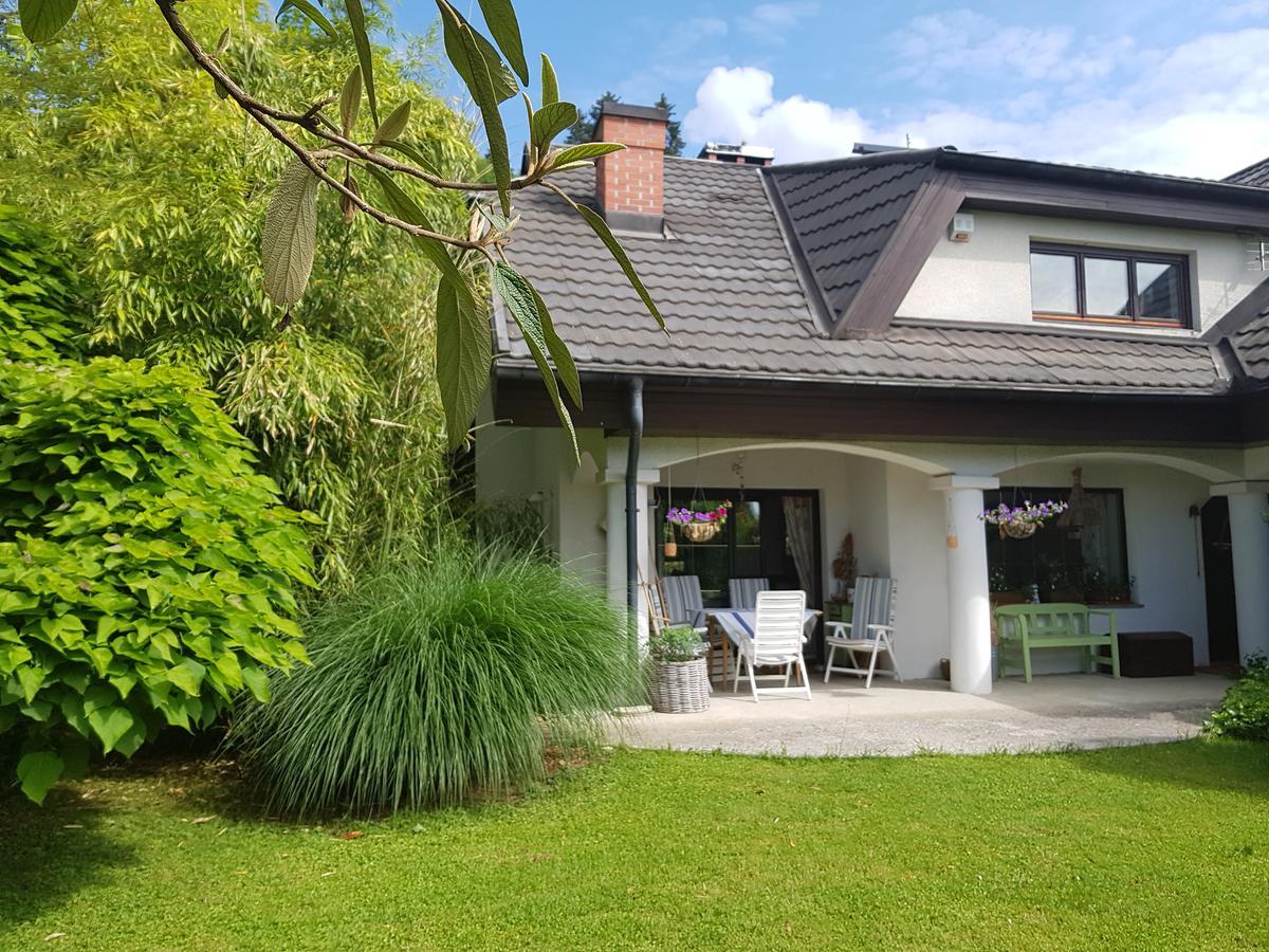 Pr'Simi Bed & Breakfast Golnik Bagian luar foto