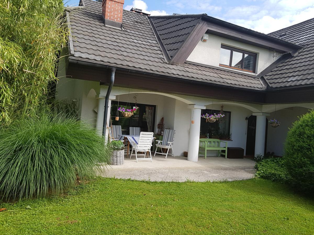 Pr'Simi Bed & Breakfast Golnik Bagian luar foto